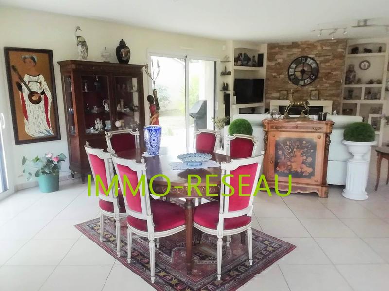 Maison contemporaine - 190 m² - 7 pièces