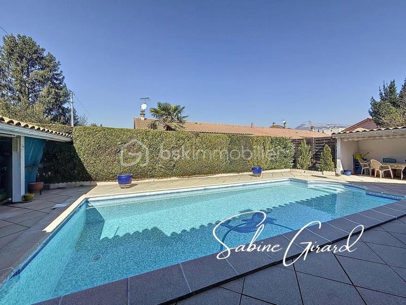 Maison - 101 m² - 3 pièces