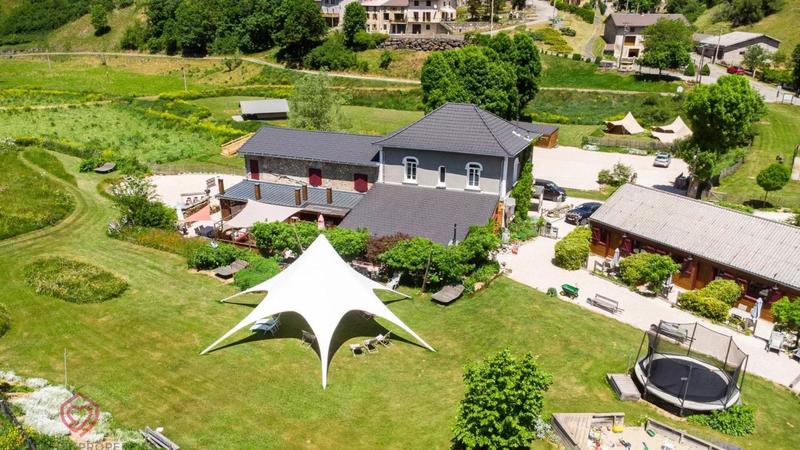 Propriété - 500 m² - 17 pièces