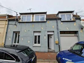 Maison - 93 m² - 4 pièces