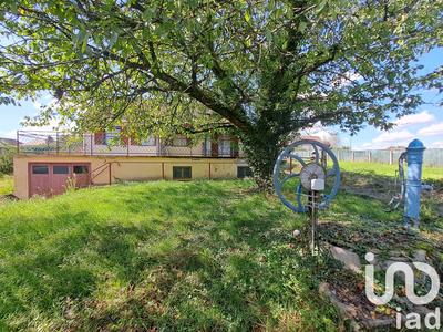 Maison - 92 m² - 5 pièces