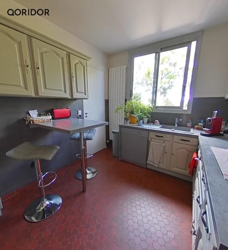 Appartement - 100 m² - 5 pièces