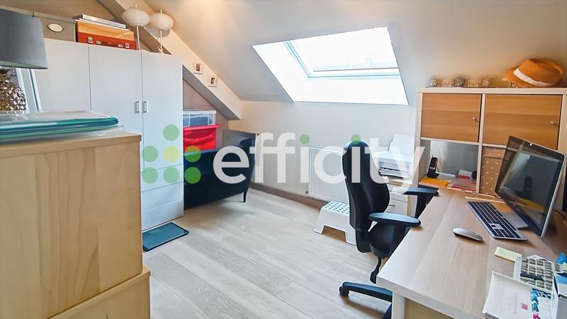 Maison - 176 m² - 9 pièces