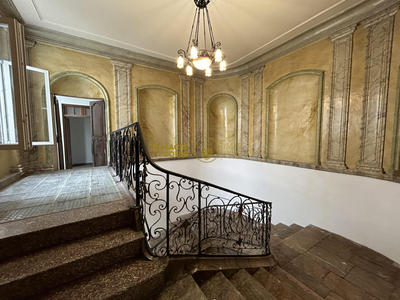 Maison - 423 m² - 20 pièces