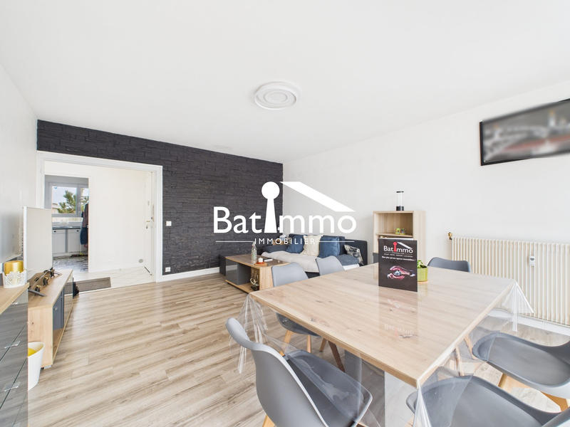 Appartement - 96 m² - 5 pièces