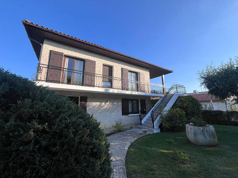 Maison - 160 m² - 7 pièces