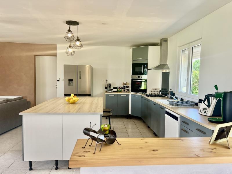 Maison traditionnelle - 150 m² - 5 pièces