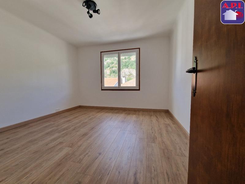 Maison - 137 m² - 5 pièces