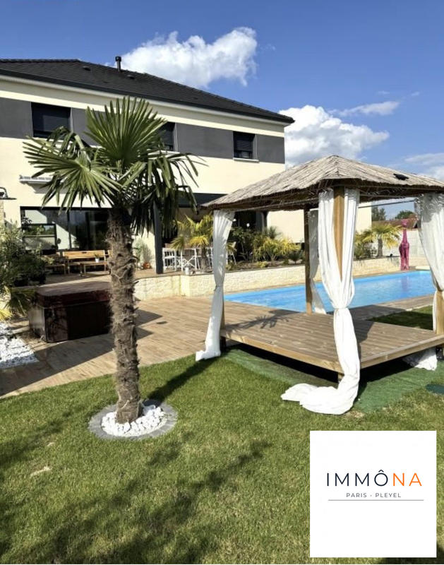 Maison contemporaine - 220 m² - 9 pièces