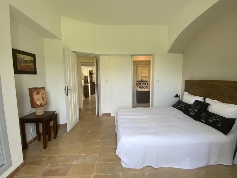 Maison - 273 m² - 6 pièces