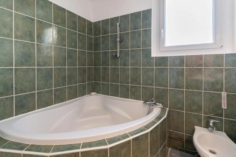 Appartement - 97 m² - 4 pièces