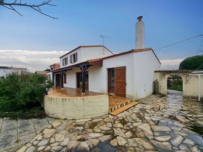 Maison - 148 m² - 8 pièces