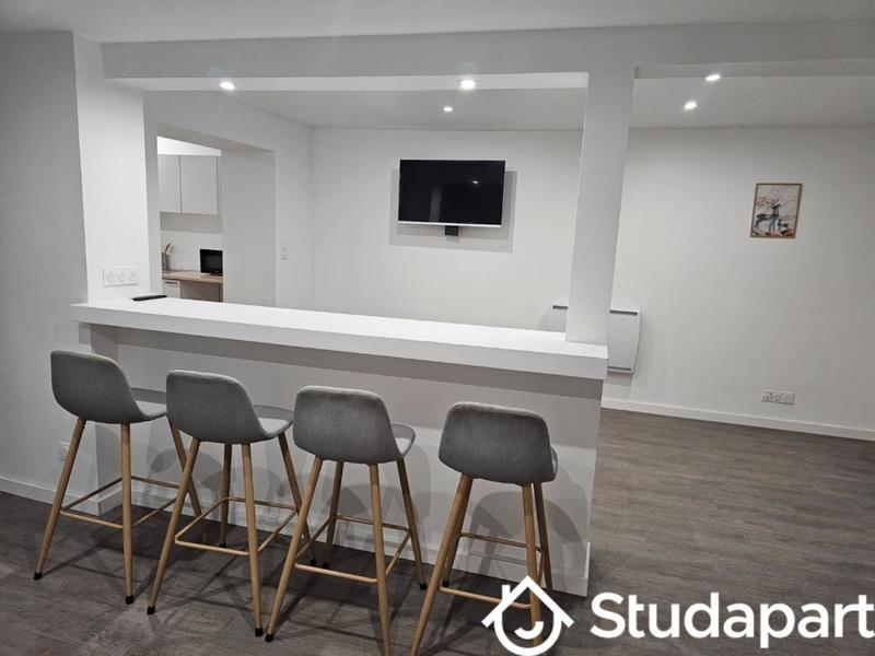 Chambre - 13 m² - 1 pièce