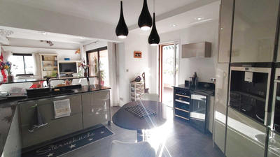 Appartement - 130 m² - 5 pièces