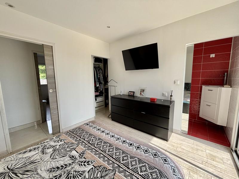 Maison contemporaine - 136 m² - 6 pièces