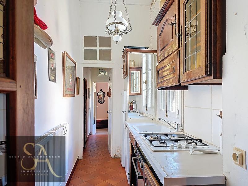 Immeuble - 1 100 m² - 15 pièces