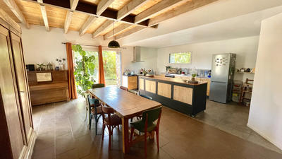 Maison - 179 m² - 9 pièces