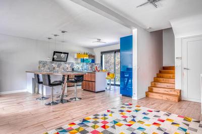 Maison - 210 m² - 8 pièces