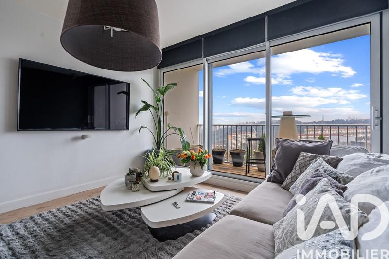 Appartement - 75 m² - 3 pièces