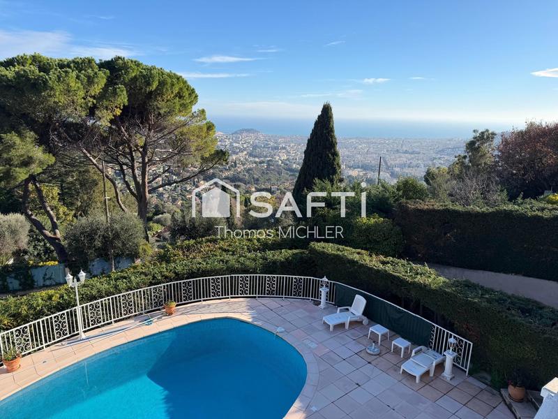 Villa - 378 m² - 10 pièces