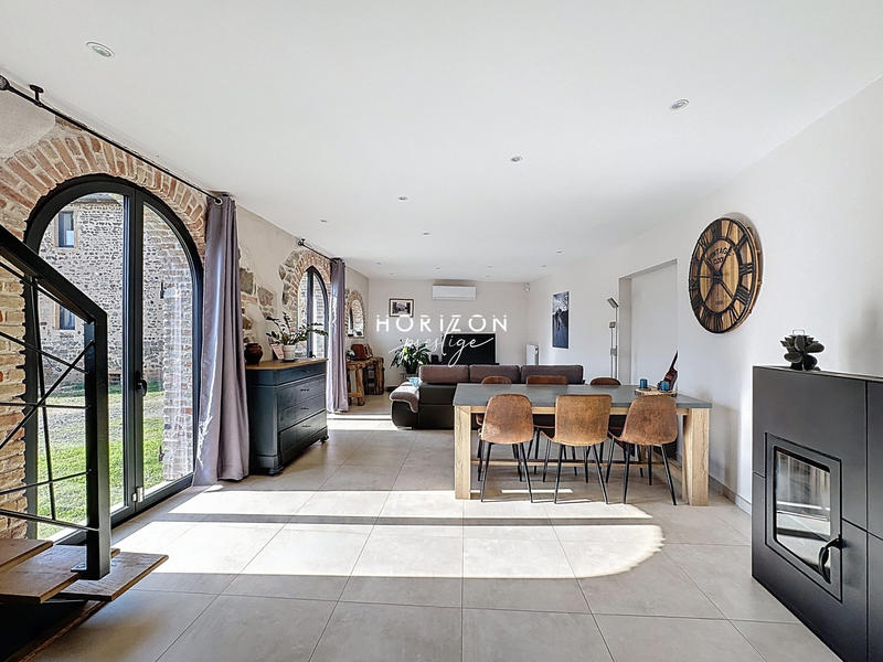 Maison ancienne - 433 m² - 10 pièces