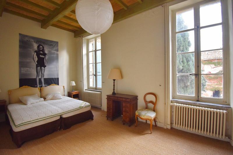 Maison - 490 m² - 21 pièces