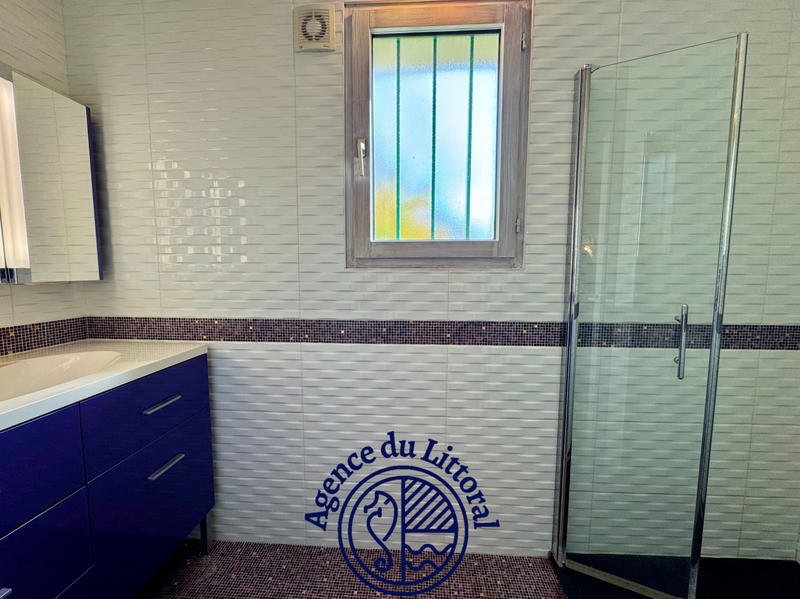 Maison - 240 m² - 6 pièces