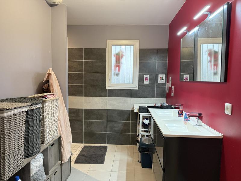 Maison - 95 m² - 4 pièces