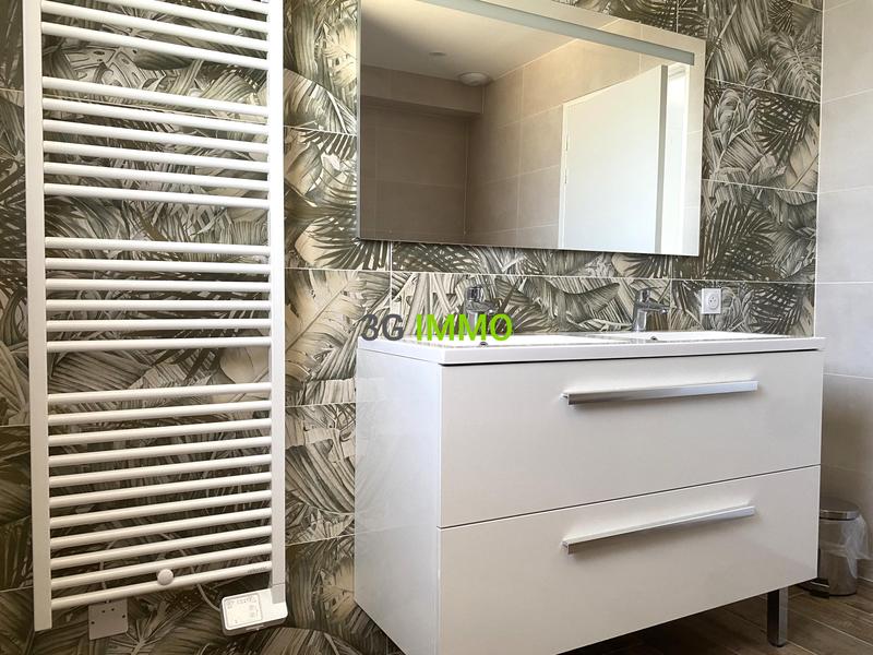 Maison traditionnelle - 100 m² - 5 pièces