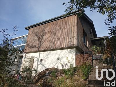 Maison - 104 m² - 5 pièces