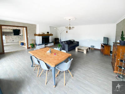 Maison - 170 m² - 6 pièces