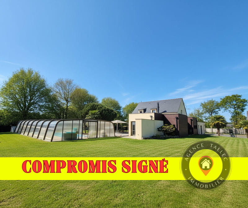 Maison - 215 m² - 6 pièces