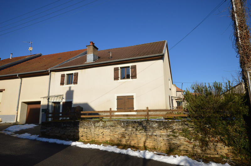 Maison - 95 m² - 4 pièces