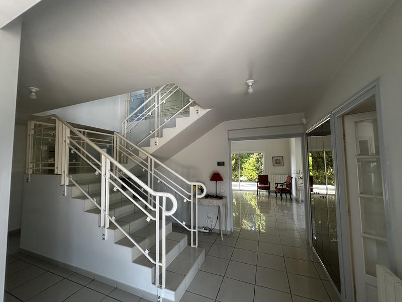 Maison - 163 m² - 5 pièces