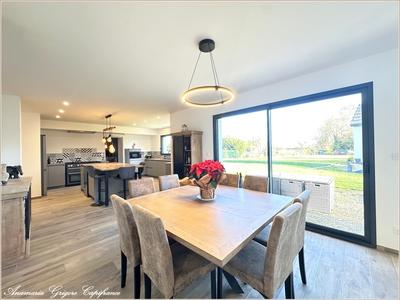 Maison - 164 m² - 7 pièces