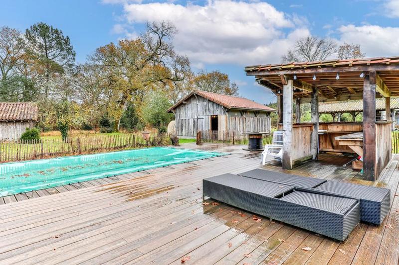 Maison - 90 m² - 5 pièces