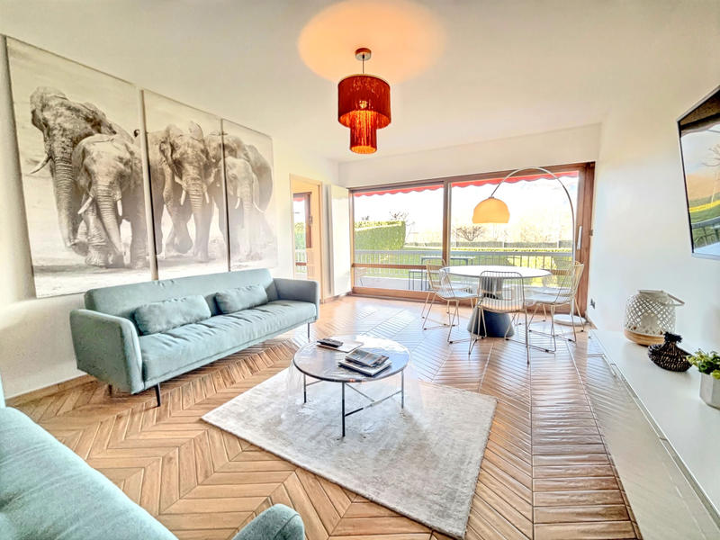 Appartement - 93 m² - 3 pièces