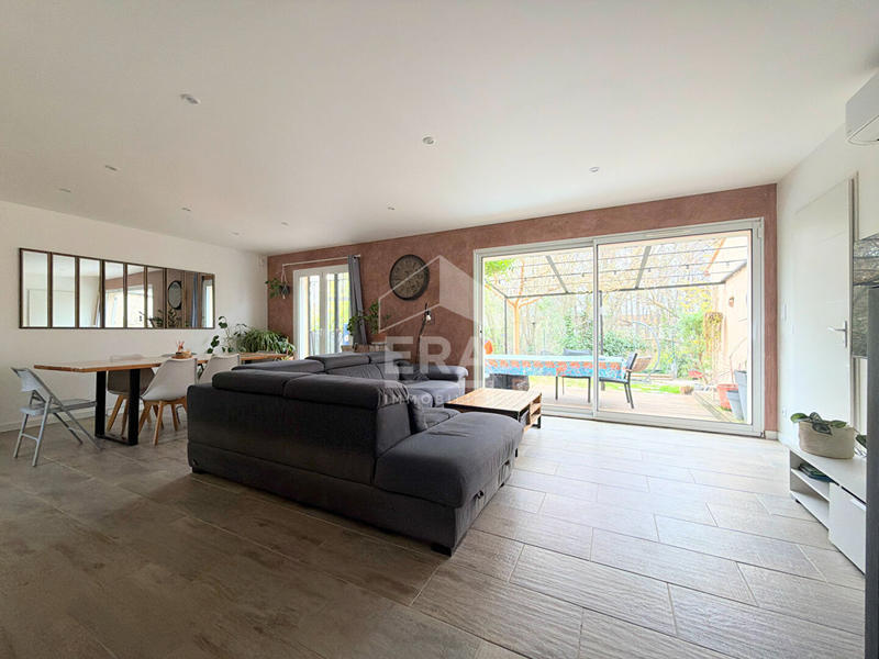 Maison - 104 m² - 5 pièces