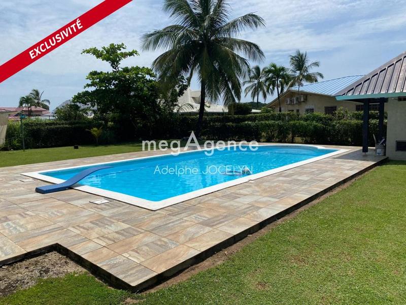 Maison - 165 m² - 5 pièces