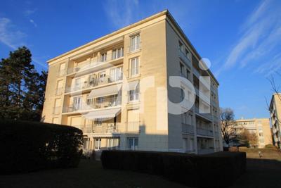 Appartement - 72 m² - 3 pièces