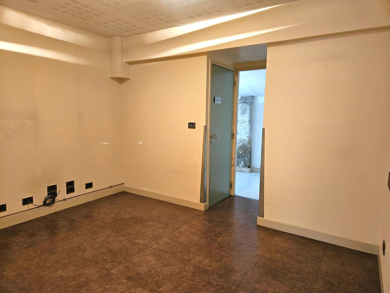 Local commercial - 257 m²