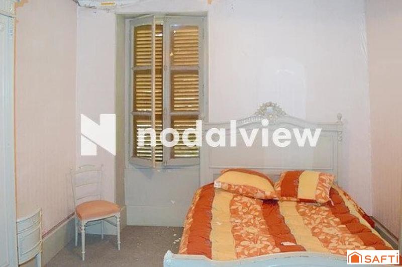 Maison - 180 m² - 8 pièces