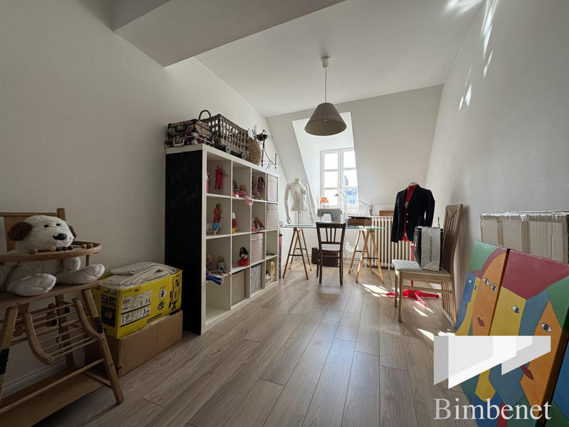 Maison - 271 m² - 10 pièces