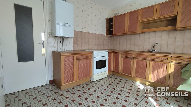 Maison traditionnelle - 92 m² - 4 pièces