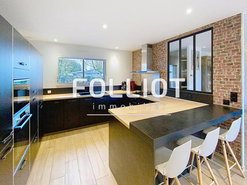 Maison - 122 m² - 5 pièces