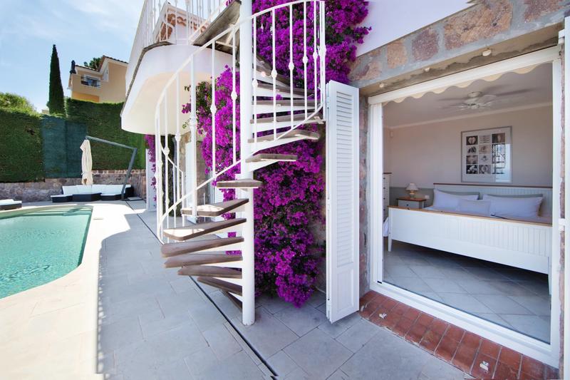 Villa - 231 m² - 6 pièces