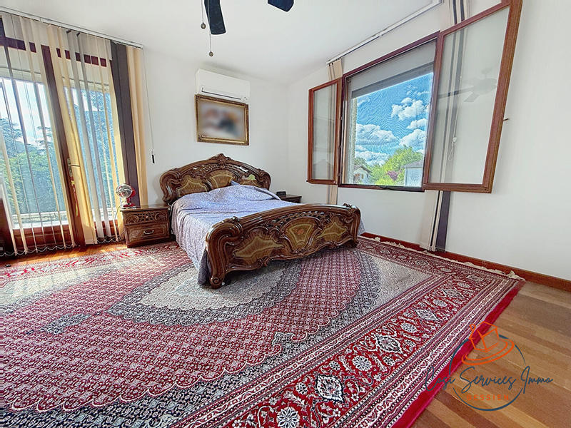 Villa - 190 m² - 5 pièces