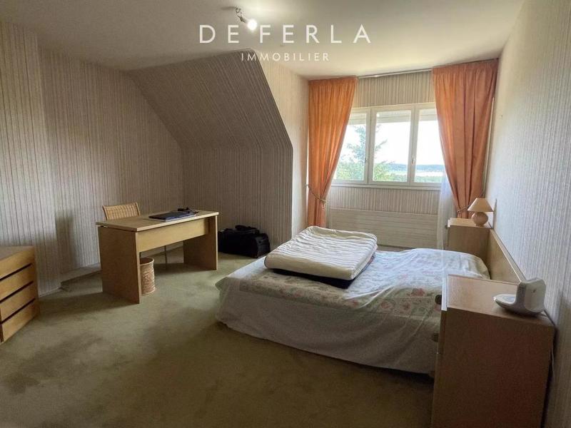 Maison - 306 m² - 6 pièces