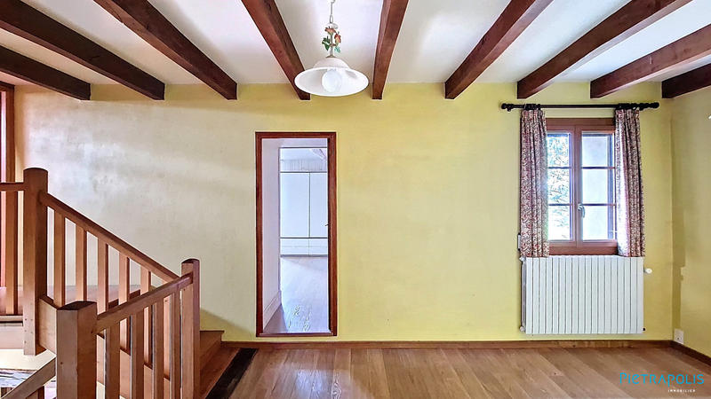 Maison ancienne - 213 m² - 8 pièces