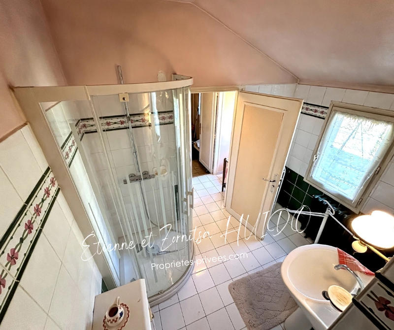 Maison - 168 m² - 8 pièces